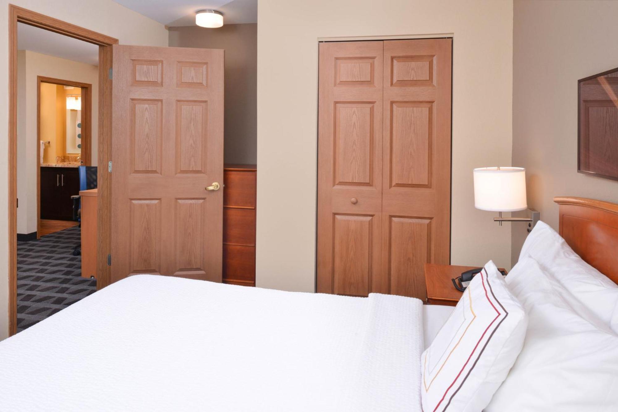 Hotel Candlewood St Louis St Charles By Ihg Saint Charles